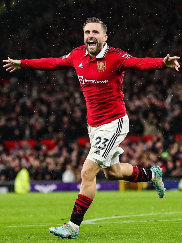 爱游戏入口-曼联新星强大的表现