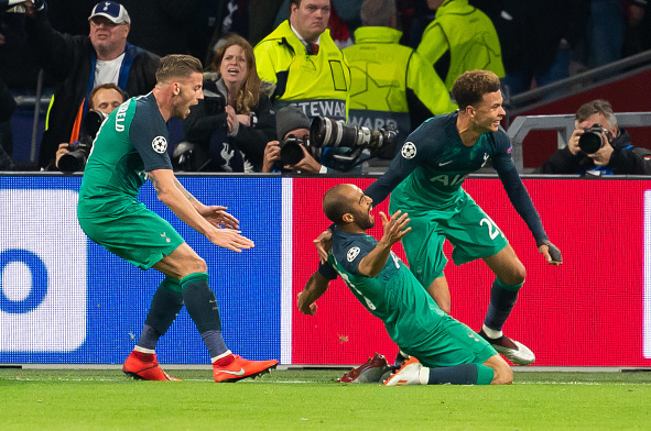 爱游戏体育-风云突变！阿贾克斯今晨主帅复盘；西甲版图或变；球迷炸锅；控场能力受关注(阿贾克斯比赛锦集)