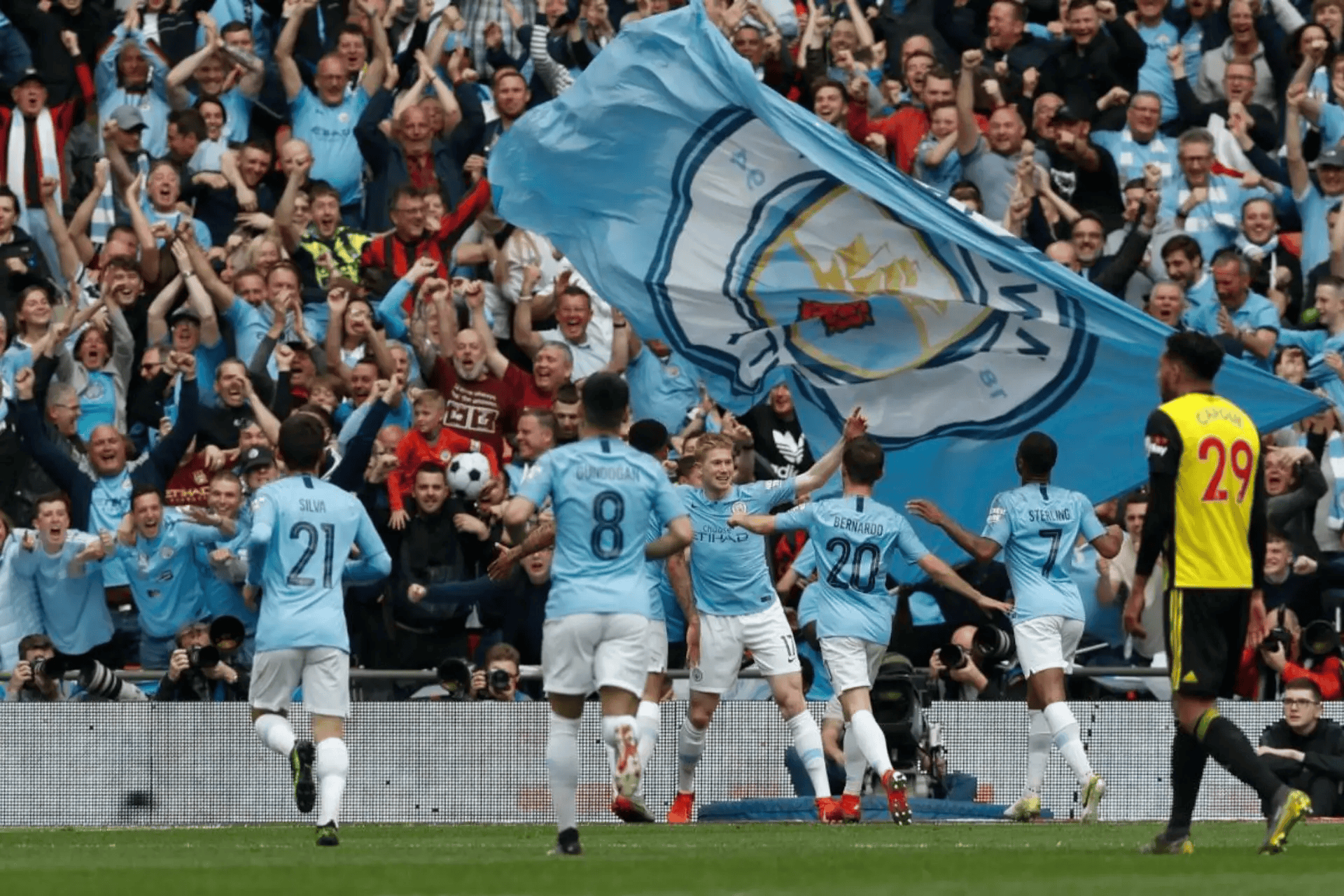 爱游戏入口-包含赛后本菲卡状态回暖——法甲节点到来赛前尼斯更衣室发声，费德勒在TL比赛中大胜看傻球迷的词条